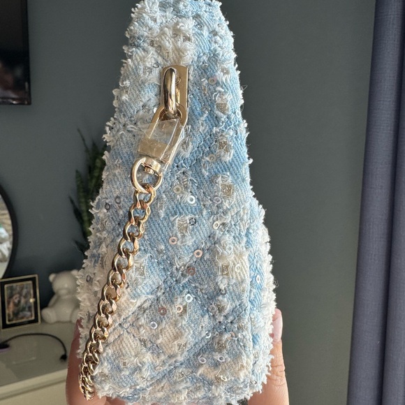 Guess mini purse - Picture 7 of 8